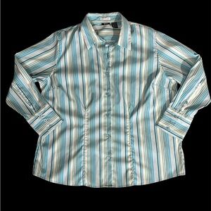 DCC Striped Blue and White Button Down Blouse. Size 1X 
14" Pit to Pit  27" L